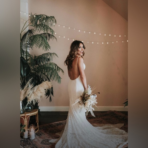 David’s Bridal Backless Lace Wedding Dress Boho Ivory - Picture 1 of 7